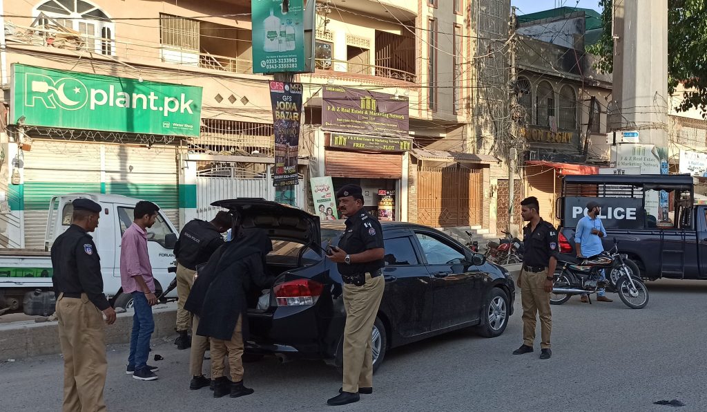 Snap Checking of Shahrah Noor Jahan Police, SHO Faiz ul Hassan was also present at the spot
