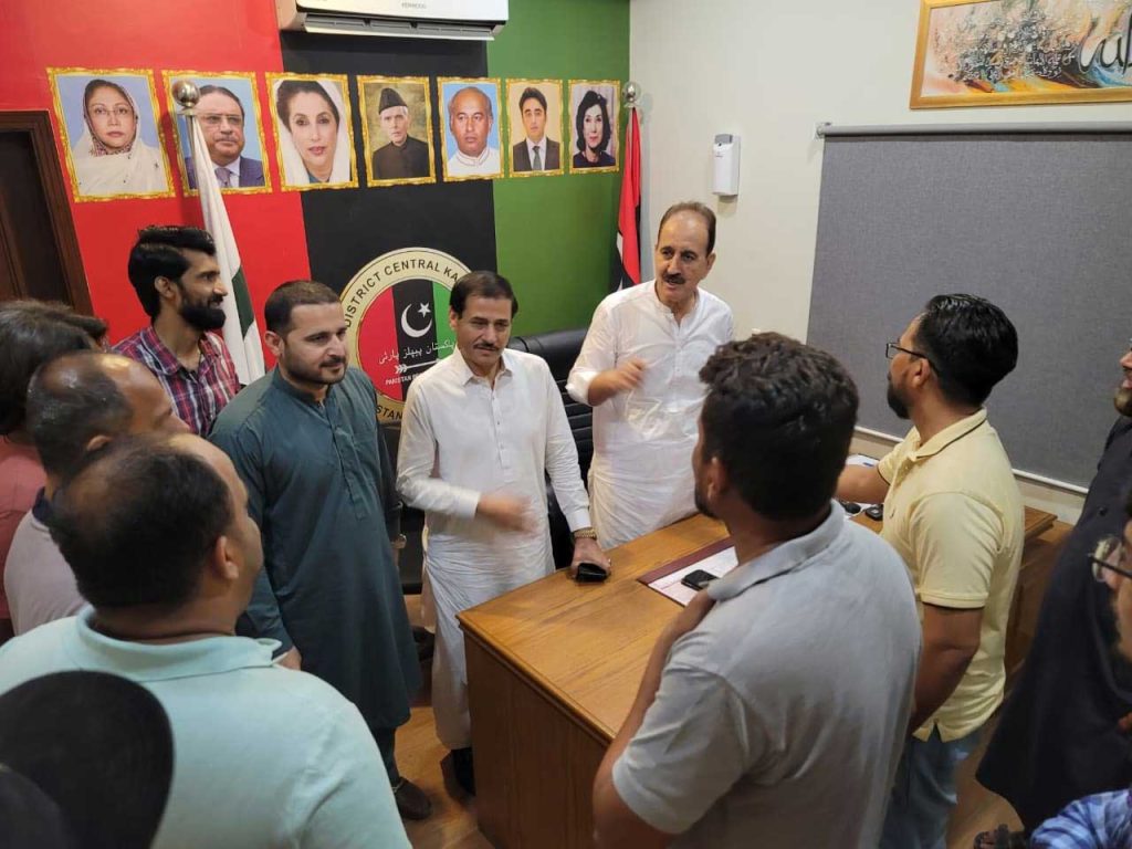 Shadman Town Mohalla Committee members hold important meeting with PPP District Central President Sardar Khan
